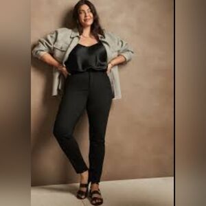 Banana Republic Classic Black Cropped Pants
